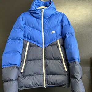 Men's Nike Sportswear Storm-FIT Primaloft Hooded Puffer Jacket. Size Small